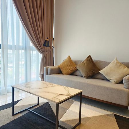 One Bedroom Troika Kota Bharu By Aghome, Modern Design Ngoại thất bức ảnh