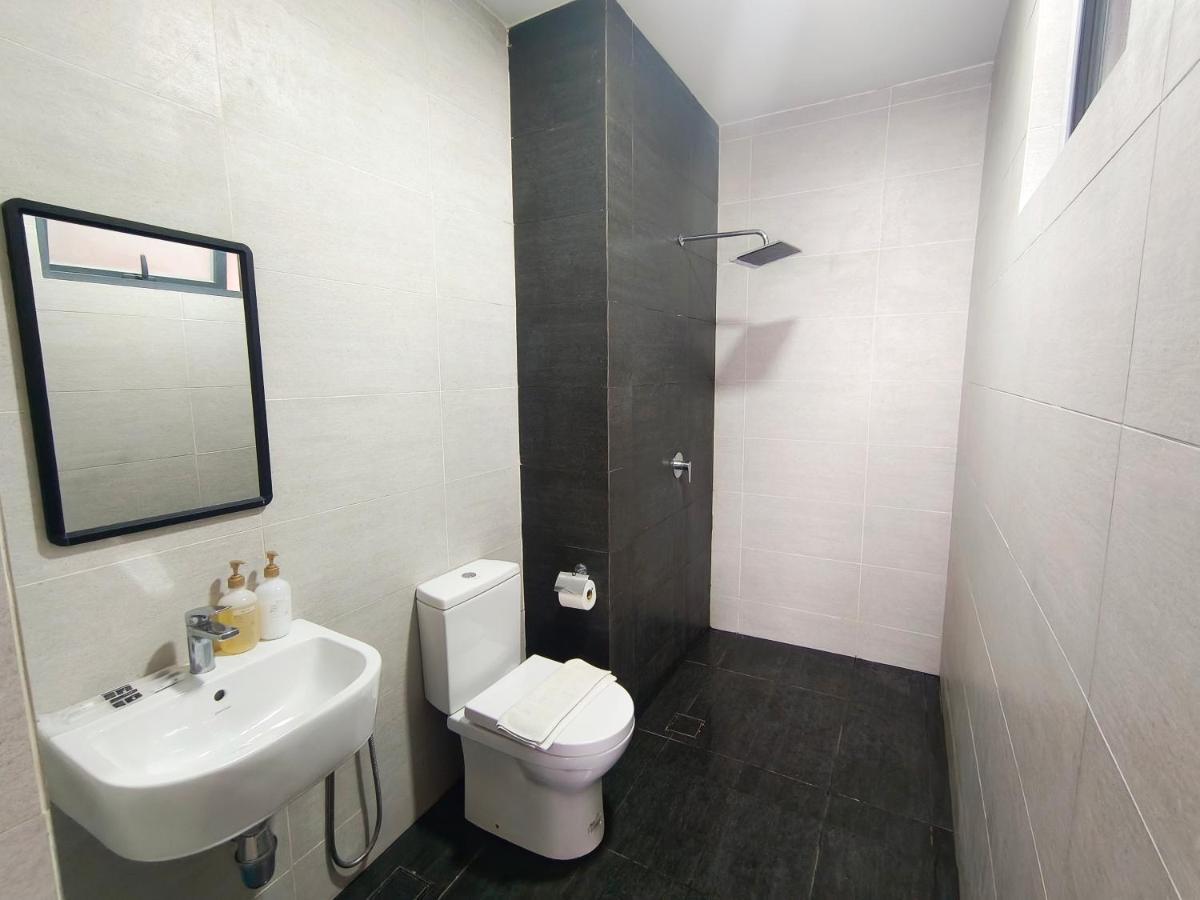 One Bedroom Troika Kota Bharu By Aghome, Modern Design Ngoại thất bức ảnh