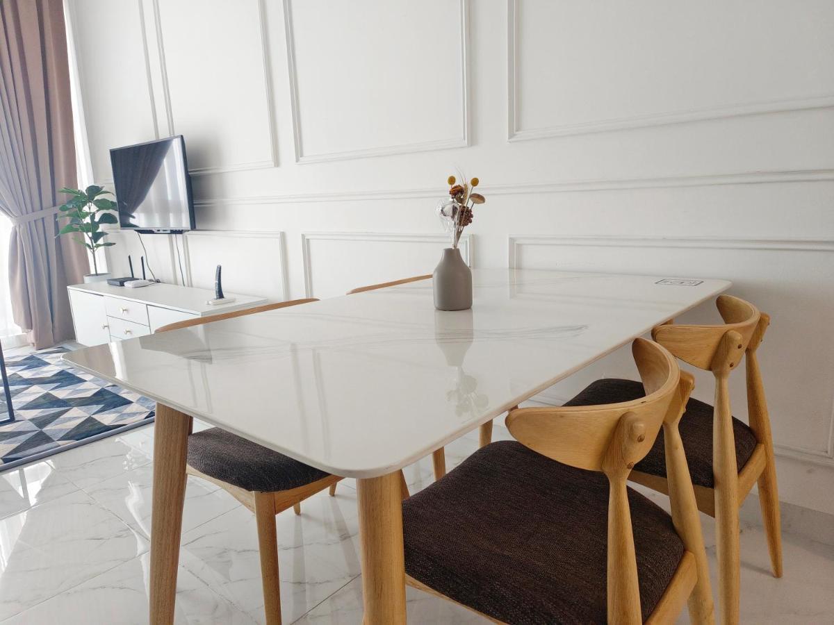 One Bedroom Troika Kota Bharu By Aghome, Modern Design Ngoại thất bức ảnh
