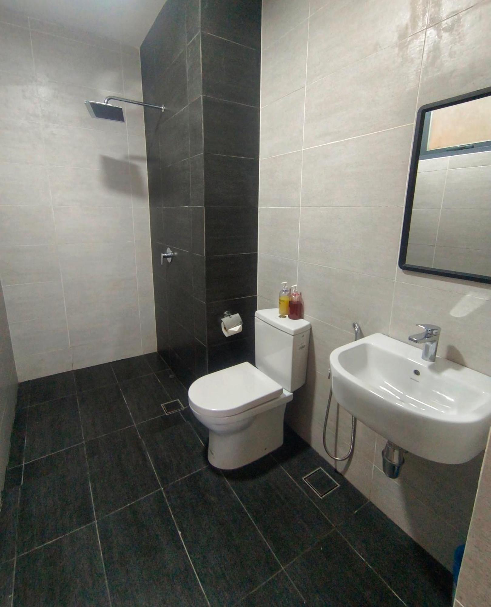One Bedroom Troika Kota Bharu By Aghome, Modern Design Ngoại thất bức ảnh