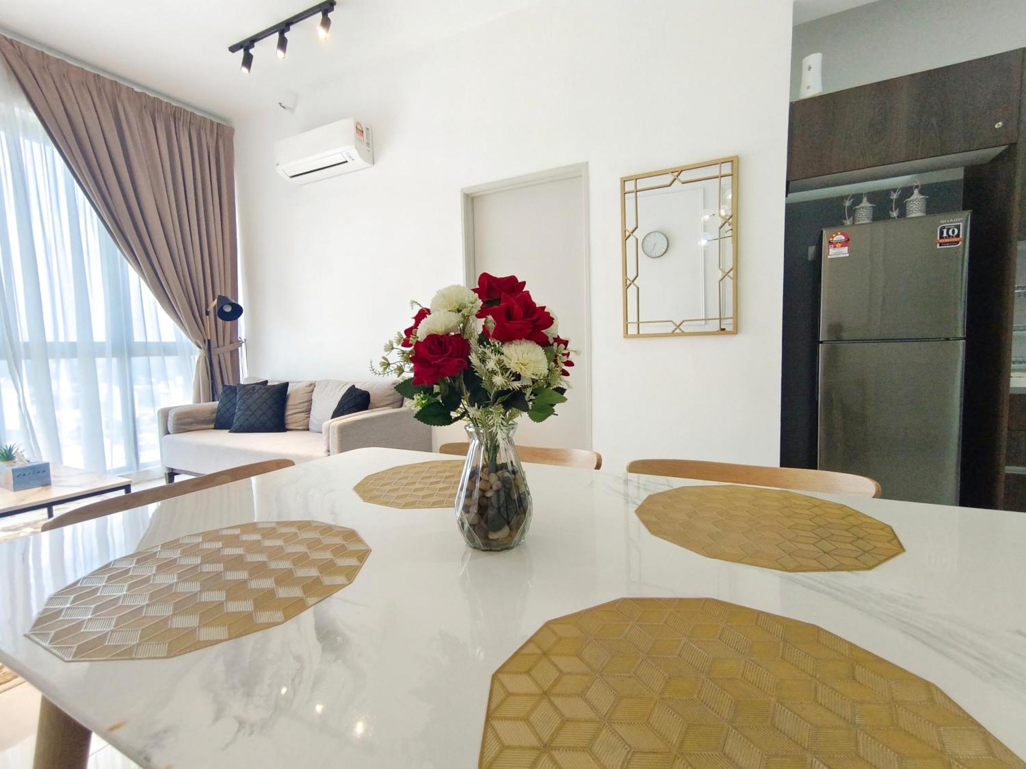 One Bedroom Troika Kota Bharu By Aghome, Modern Design Ngoại thất bức ảnh