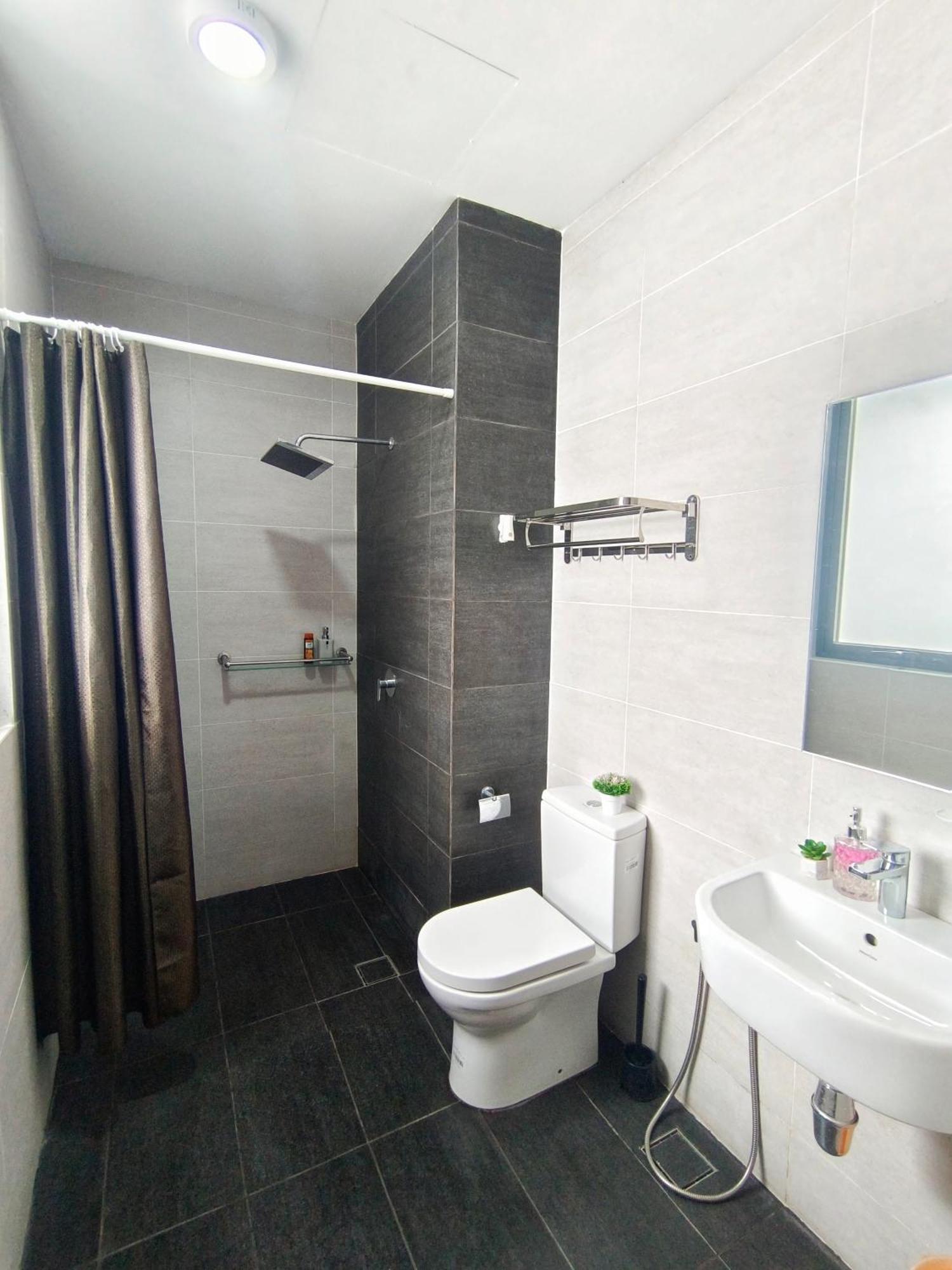 One Bedroom Troika Kota Bharu By Aghome, Modern Design Ngoại thất bức ảnh